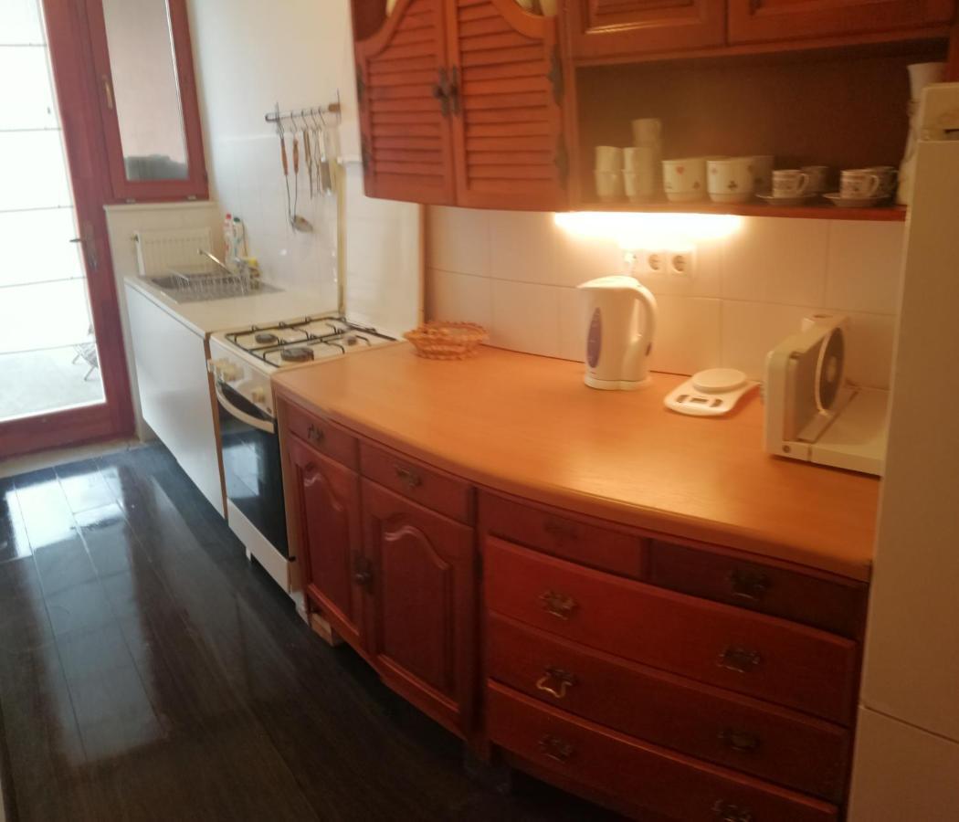 Székesfehérvár Vizaknai Apartmanhaz מראה חיצוני תמונה